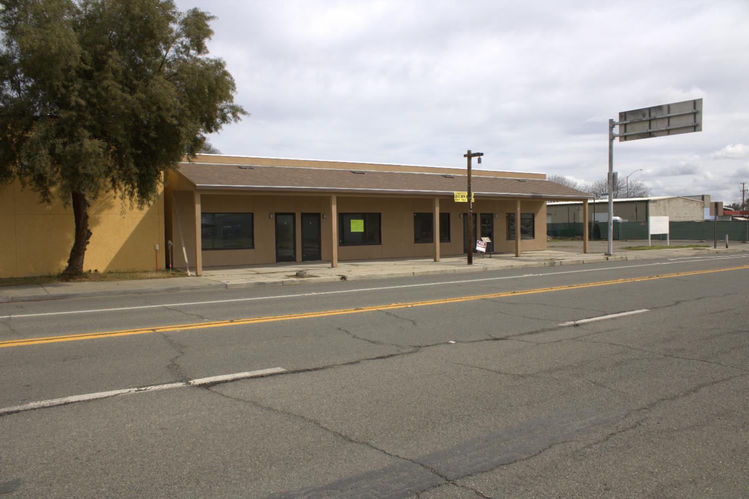 160 N 5Th St, Coalinga, CA 93210