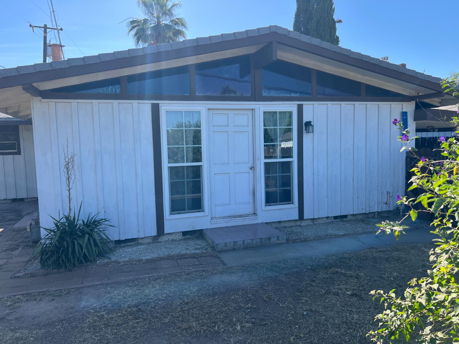 3988 N Fresno St